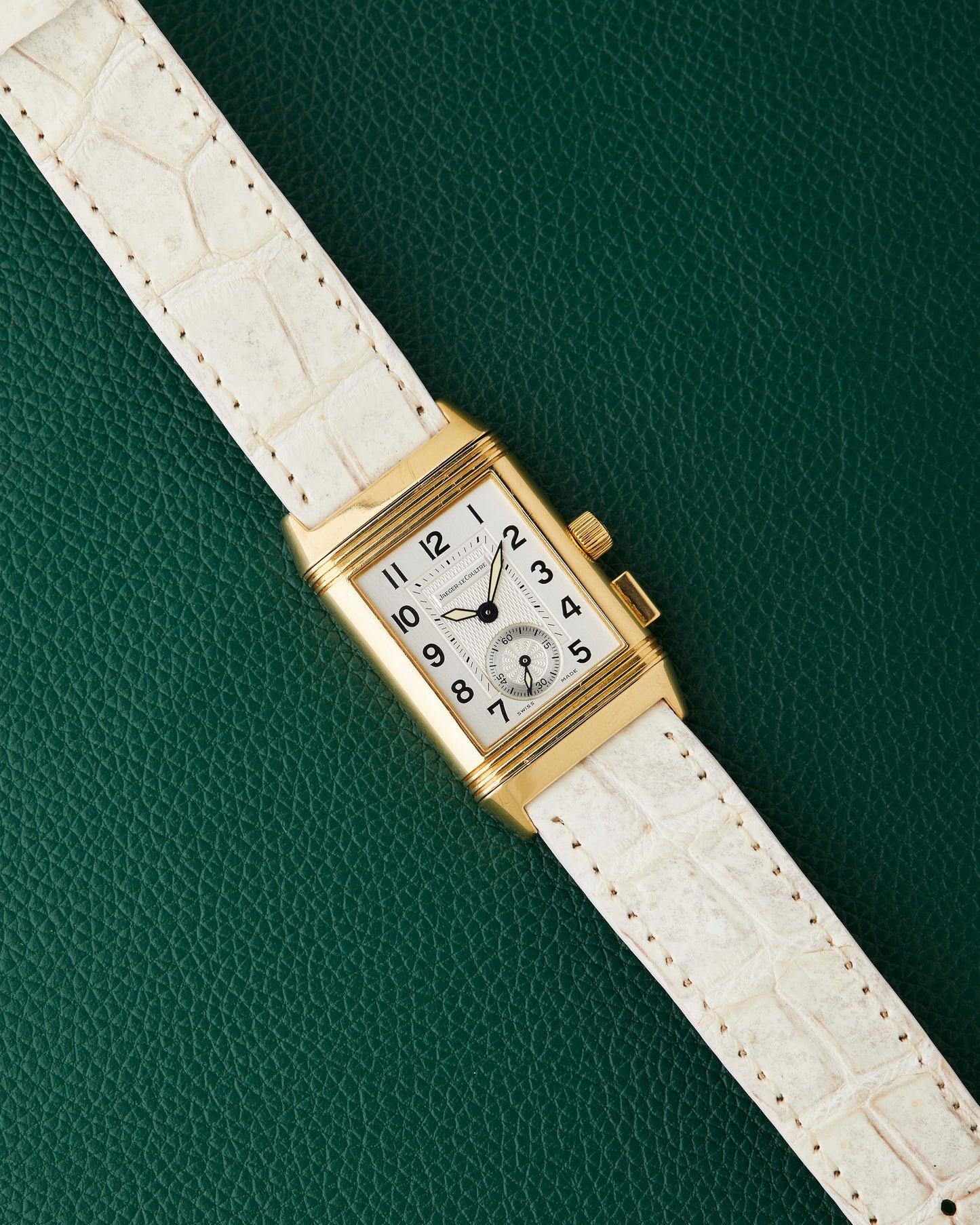 Jaeger-LeCoultre Ref. 255.1.82 Reverso Memory Model 18k Yellow Gold