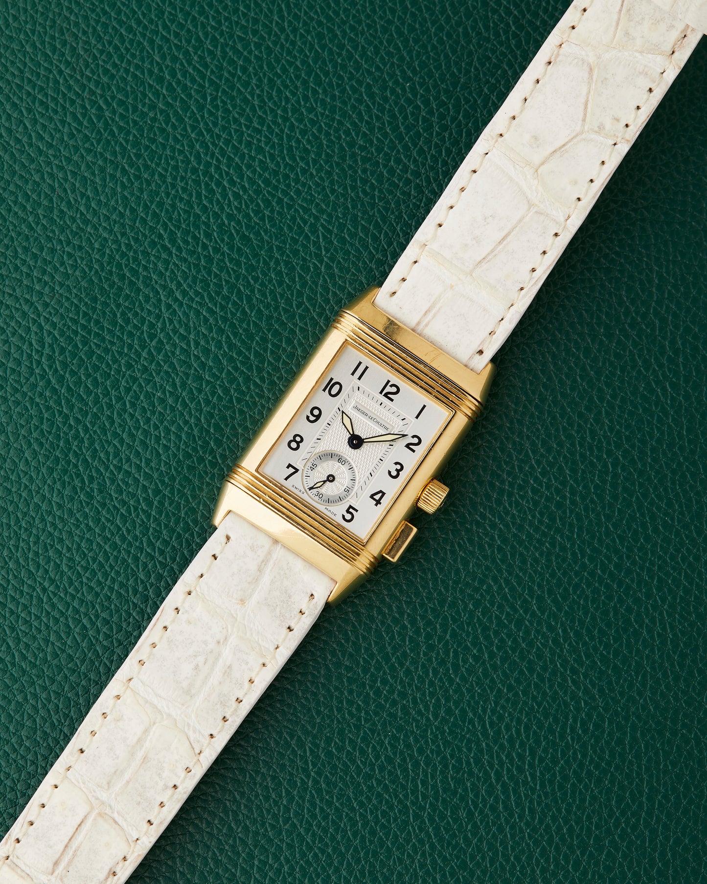 Jaeger-LeCoultre Ref. 255.1.82 Reverso Memory Model 18k Yellow Gold