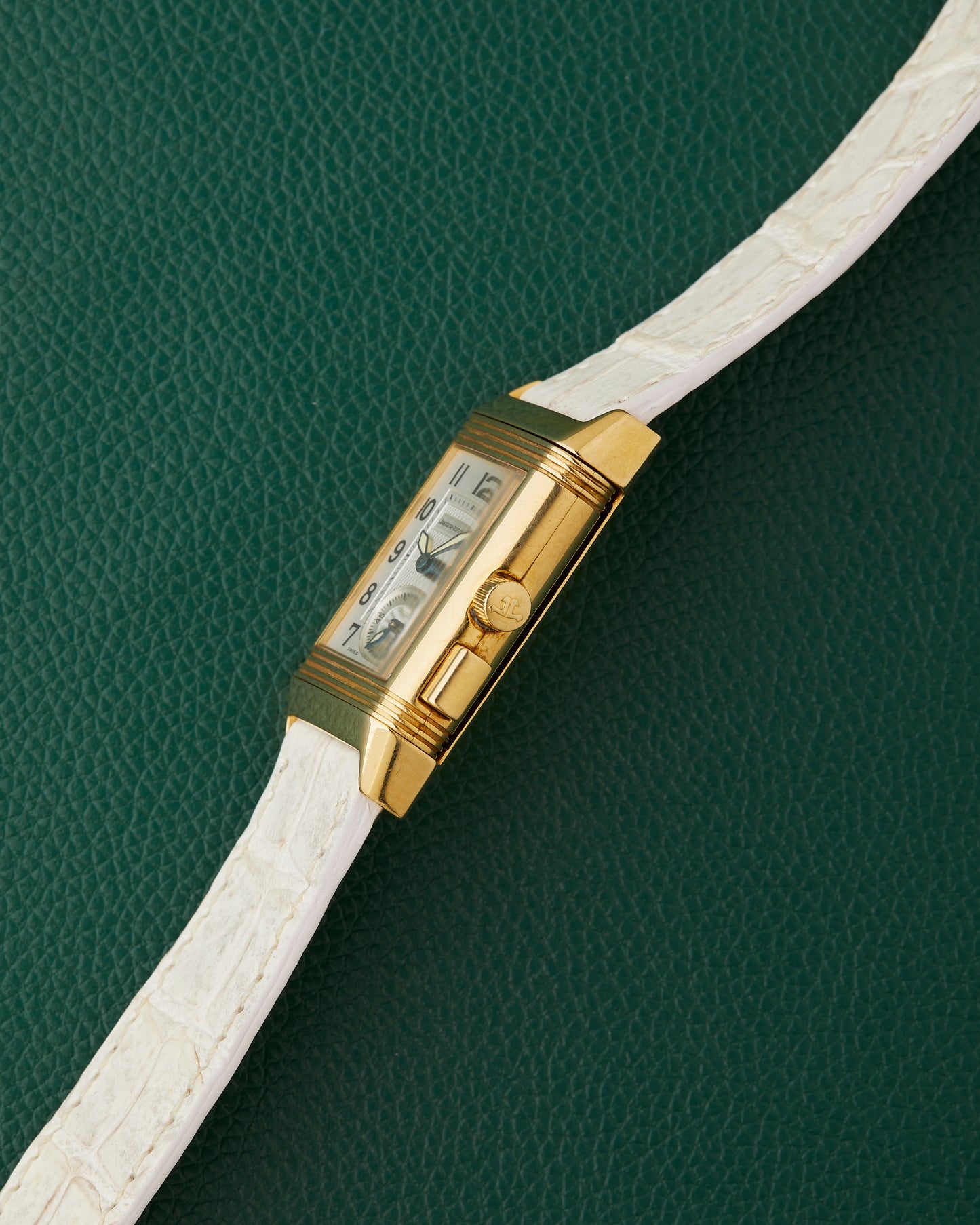 Jaeger-LeCoultre Ref. 255.1.82 Reverso Memory Model 18k Yellow Gold