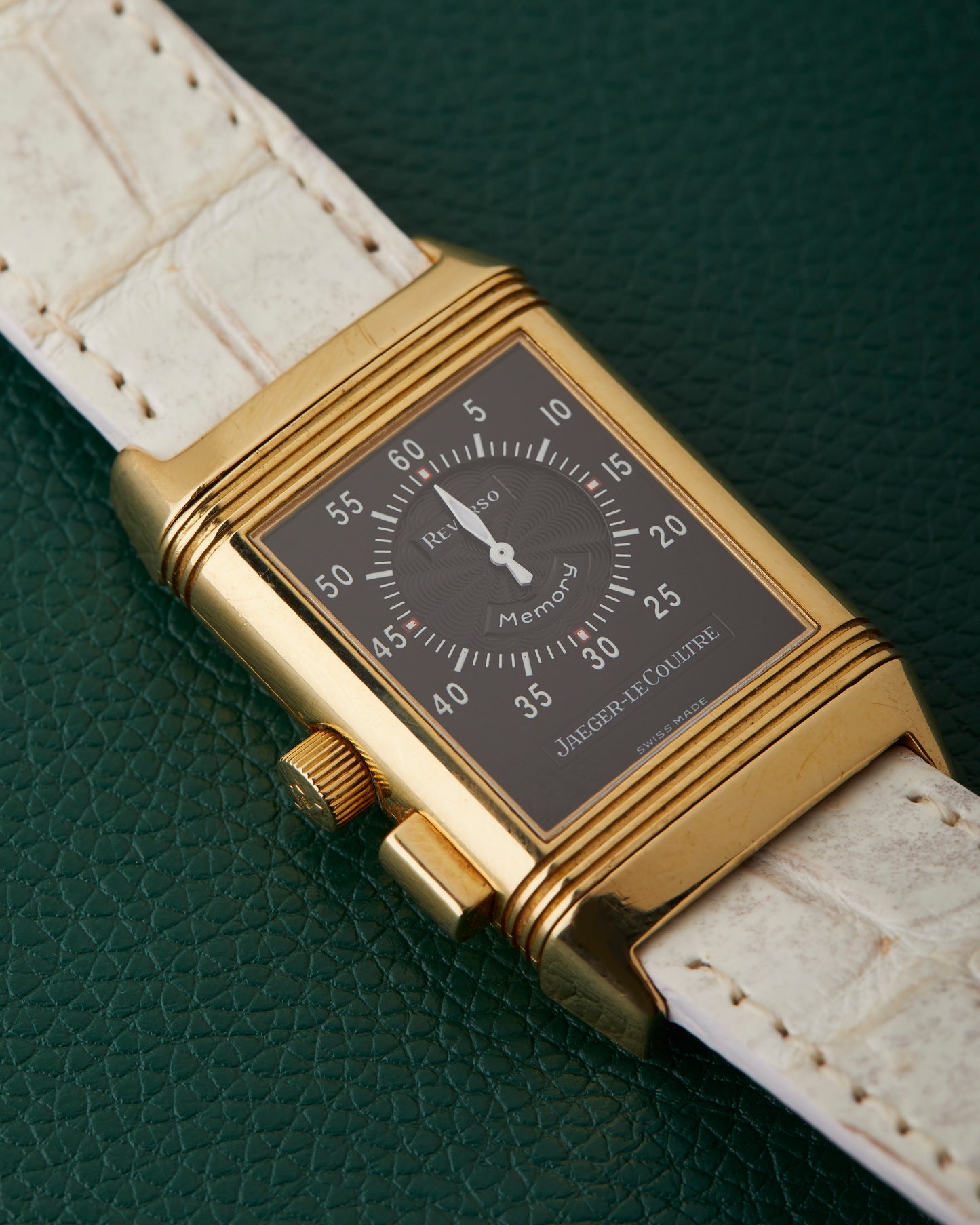 Jaeger-LeCoultre Ref. 255.1.82 Reverso Memory Model 18k Yellow Gold