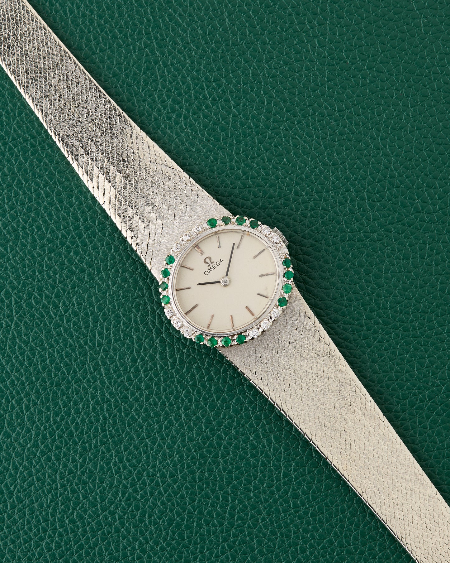 Omega Ref. 171BCF27P White Gold 18k Diamonds & Emeralds Cocktail Watch