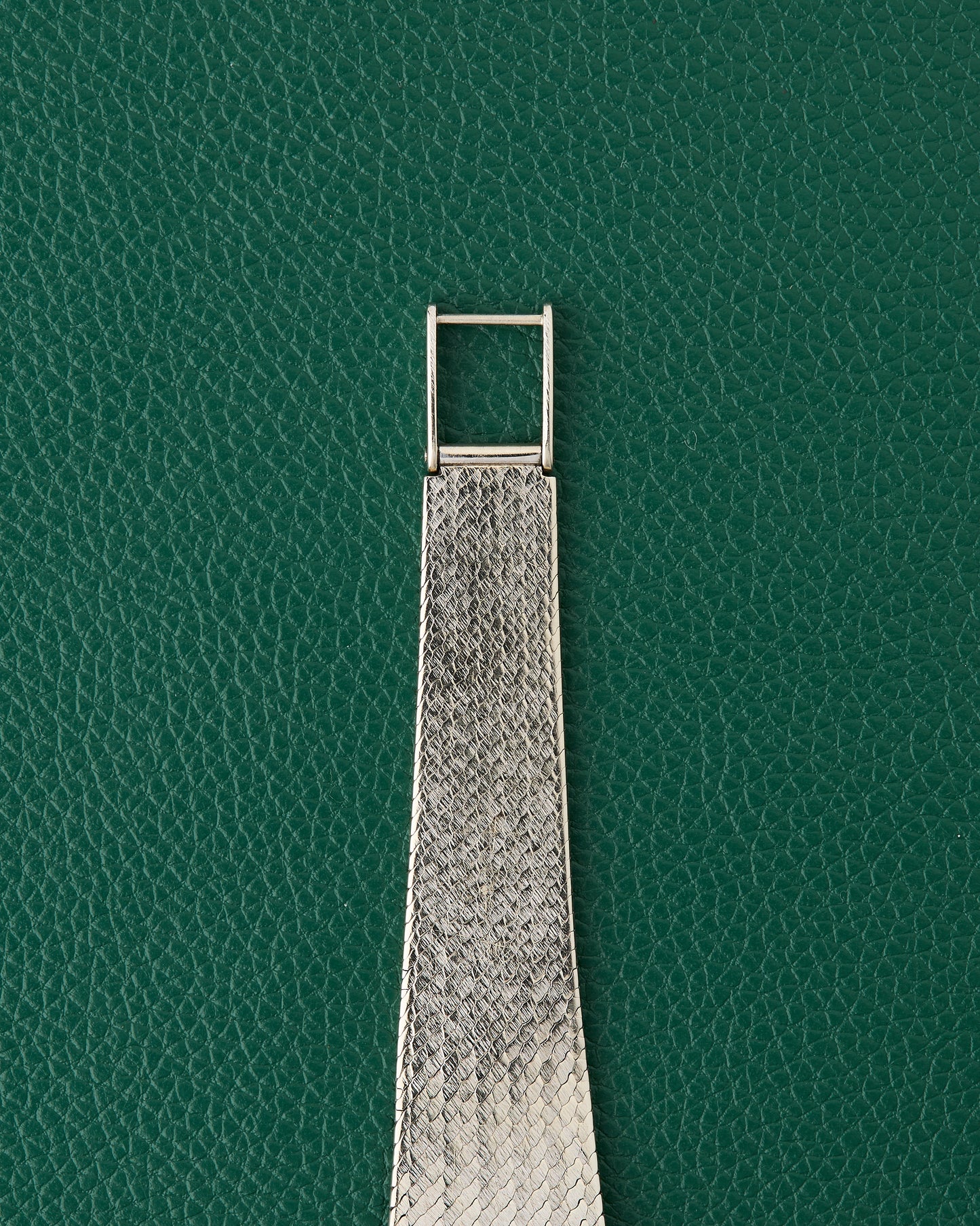 Omega Ref. 171BCF27P White Gold 18k Diamonds & Emeralds Cocktail Watch