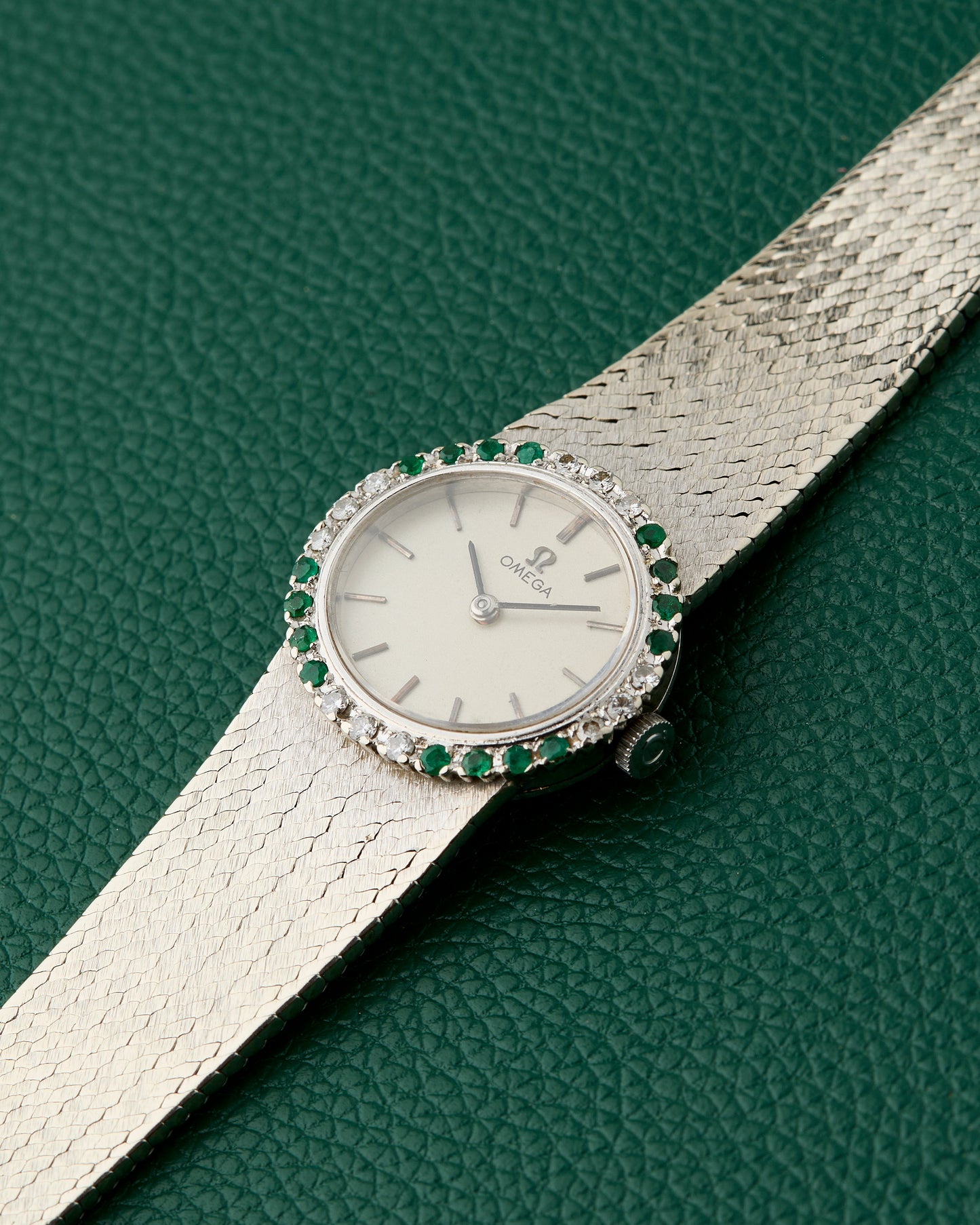 Omega Ref. 171BCF27P White Gold 18k Diamonds & Emeralds Cocktail Watch