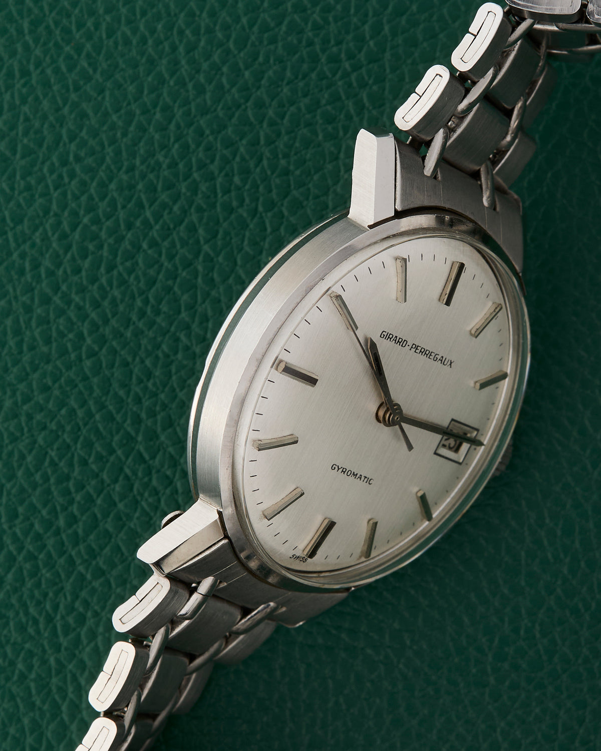 Girard-Perregaux Gyromatic Date Automatic