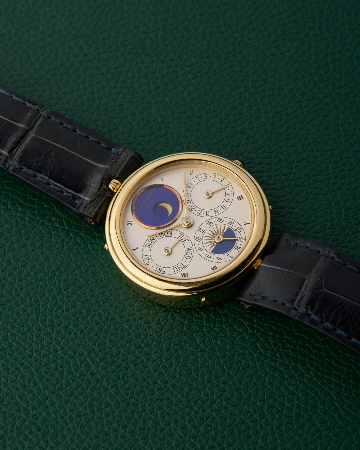 Gérald Genta Day-Date Ref. G2826.4 Moonphase 18K Yellow Gold
