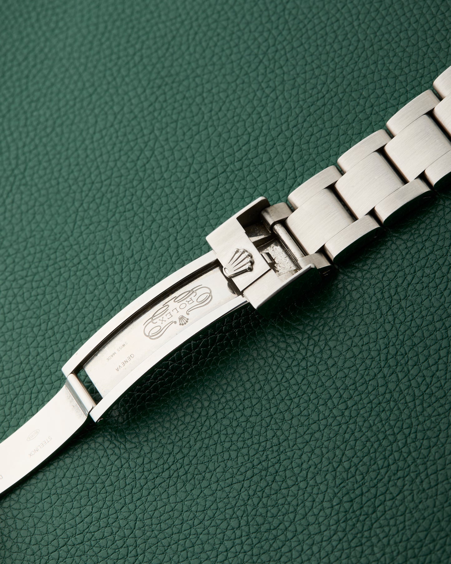 Rolex Ref.114060 Submariner No Date Oyster Full Set Box Papers 2020