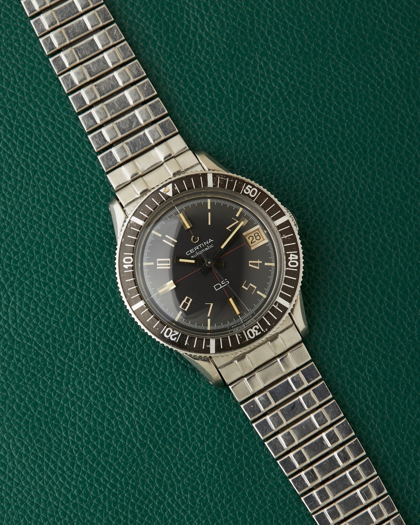 Certina DS Ref.5801113 Red Crosshair Diver Vintage