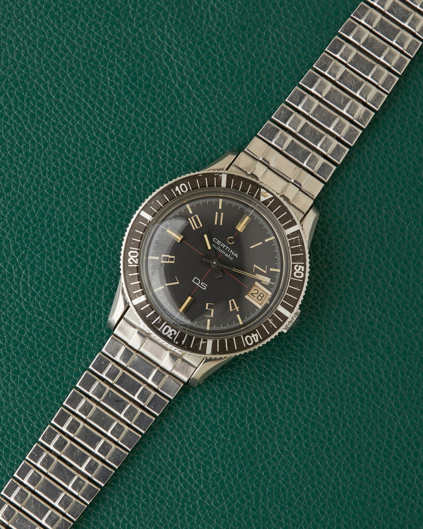 Certina DS Ref.5801113 Red Crosshair Diver Vintage