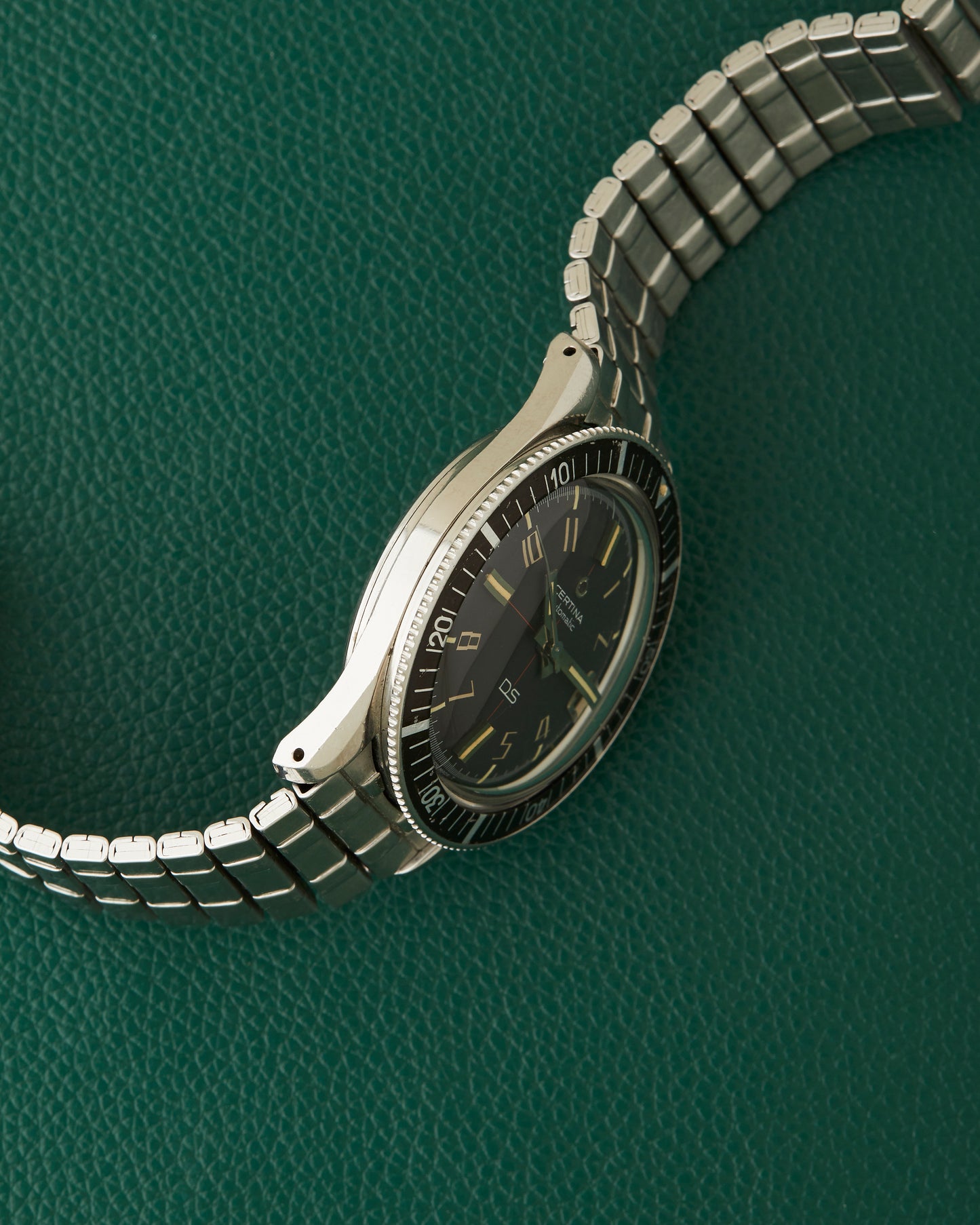 Certina DS Ref.5801113 Red Crosshair Diver Vintage