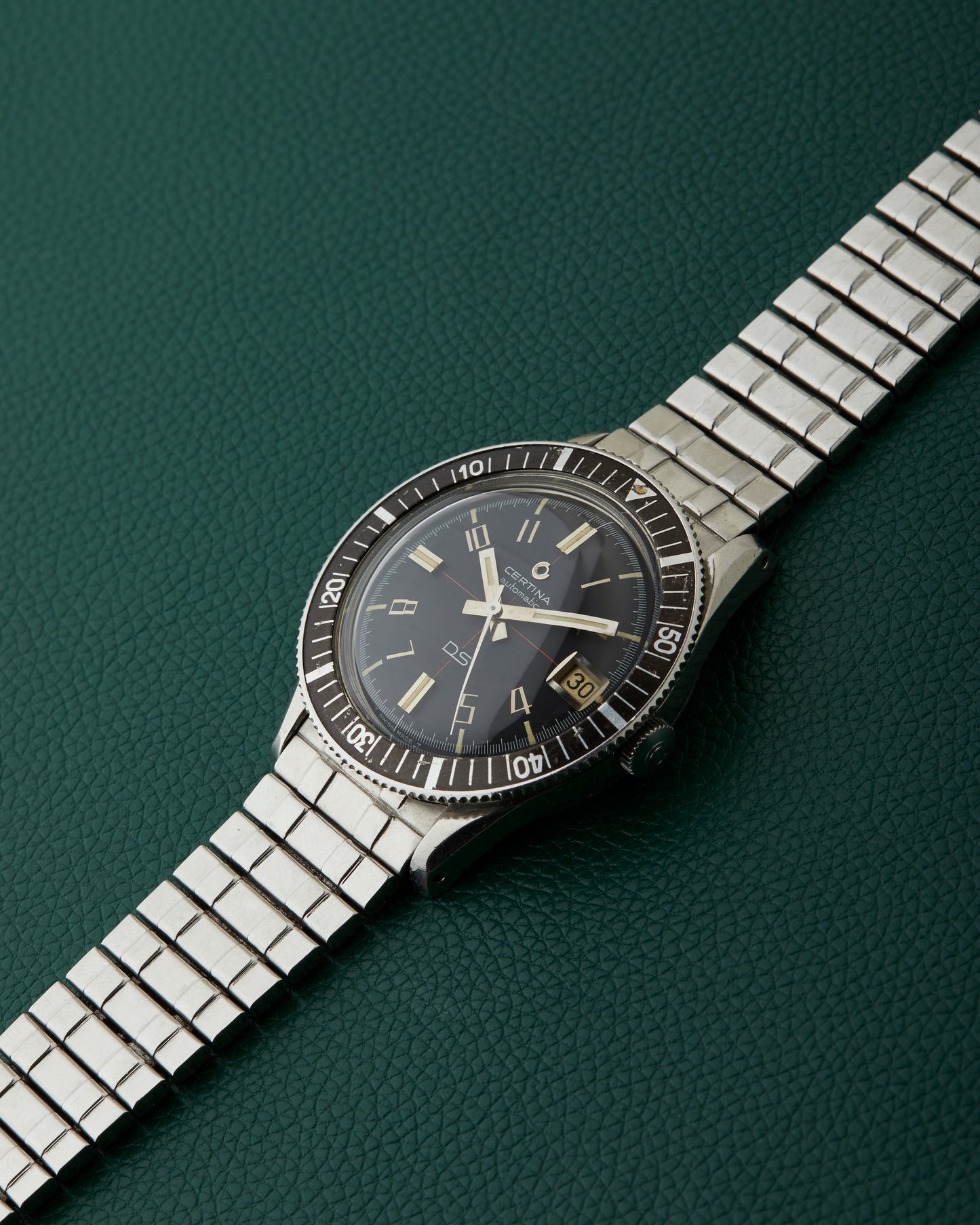 Certina DS Ref.5801113 Red Crosshair Diver Vintage