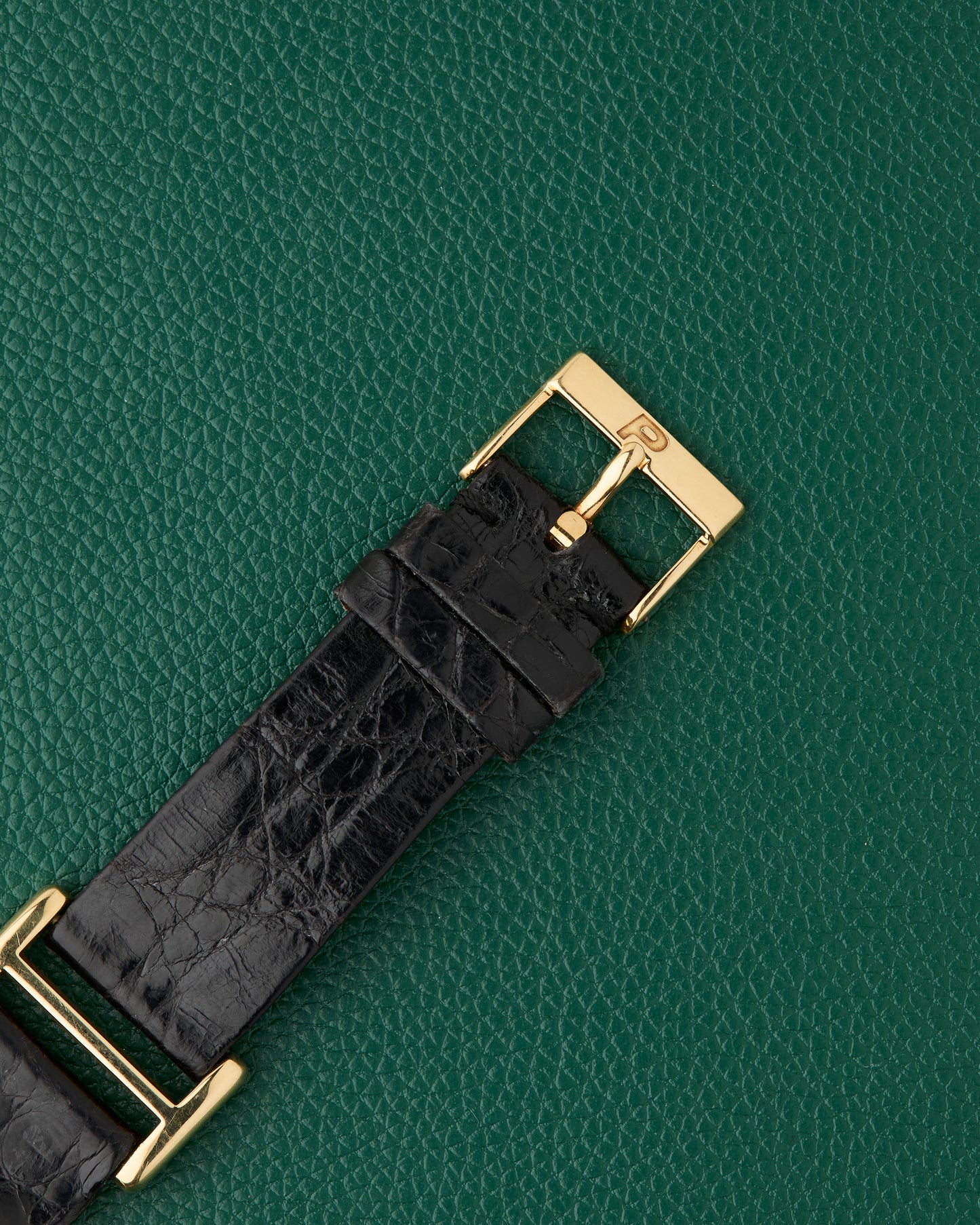 Piaget Ref. 90802 Onyx & Diamonds Dial 18k Yellow Gold