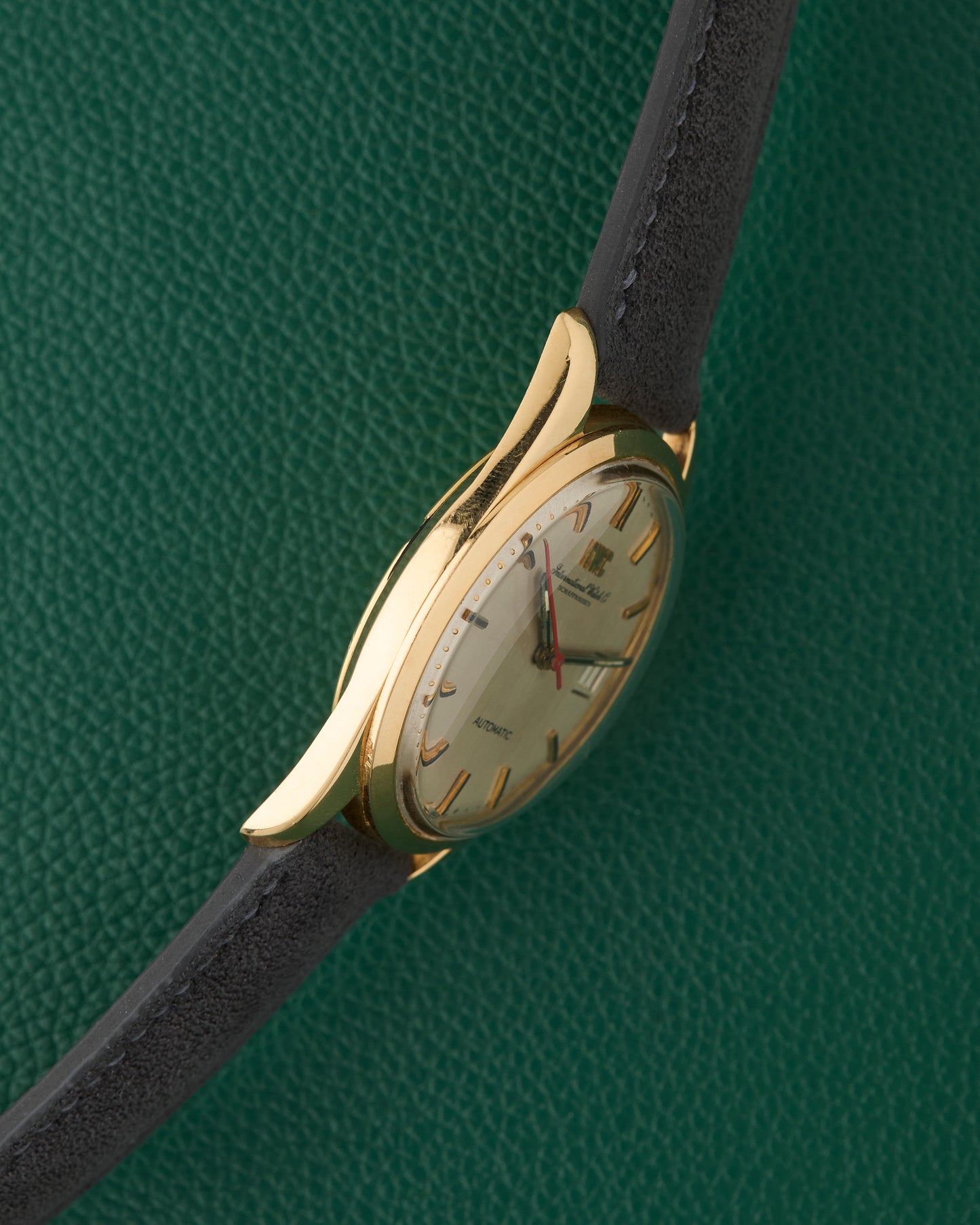 IWC Shaffhausen Ref. R817A Automatic 18k Yellow Gold