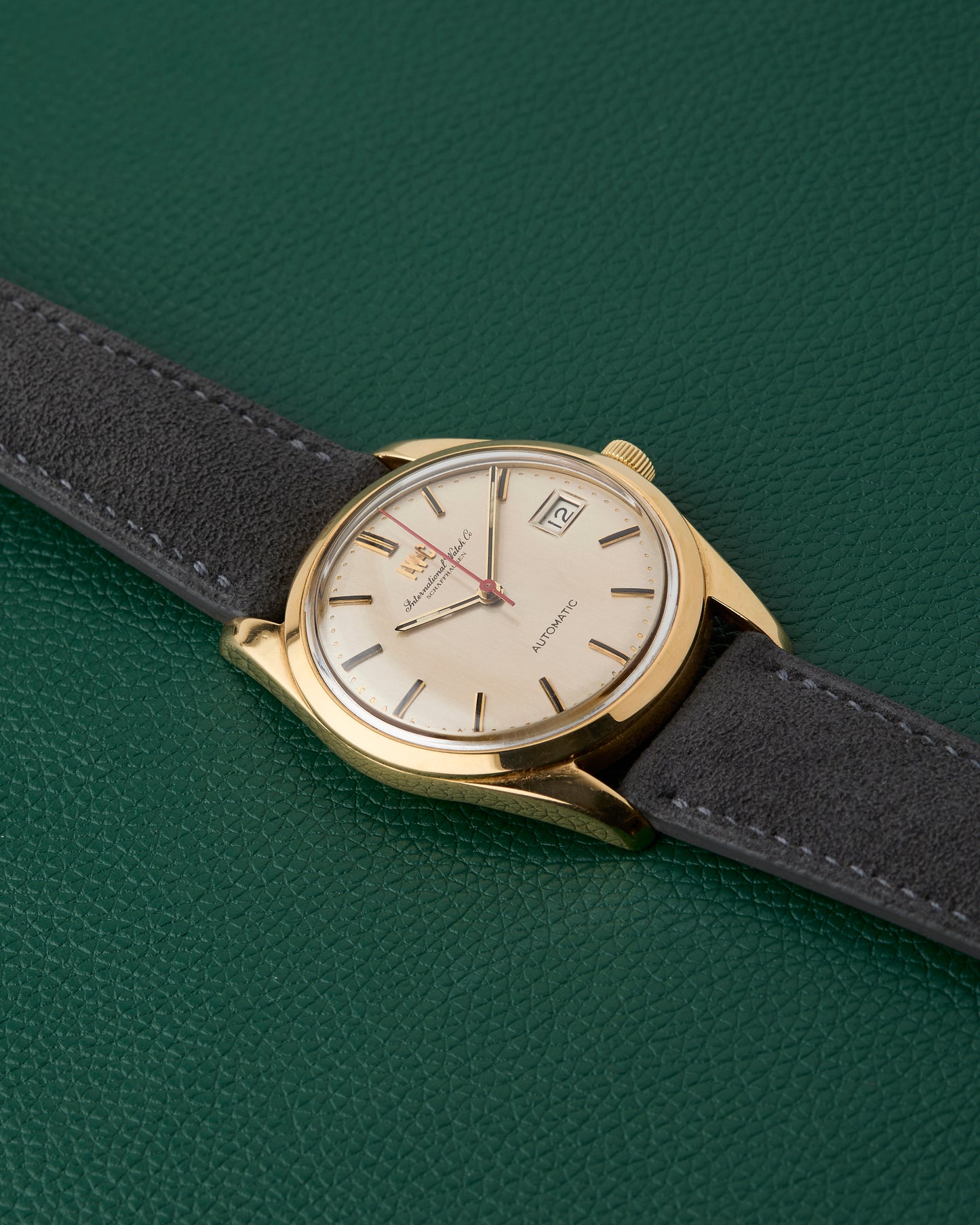 IWC Shaffhausen Ref. R817A Automatic 18k Yellow Gold