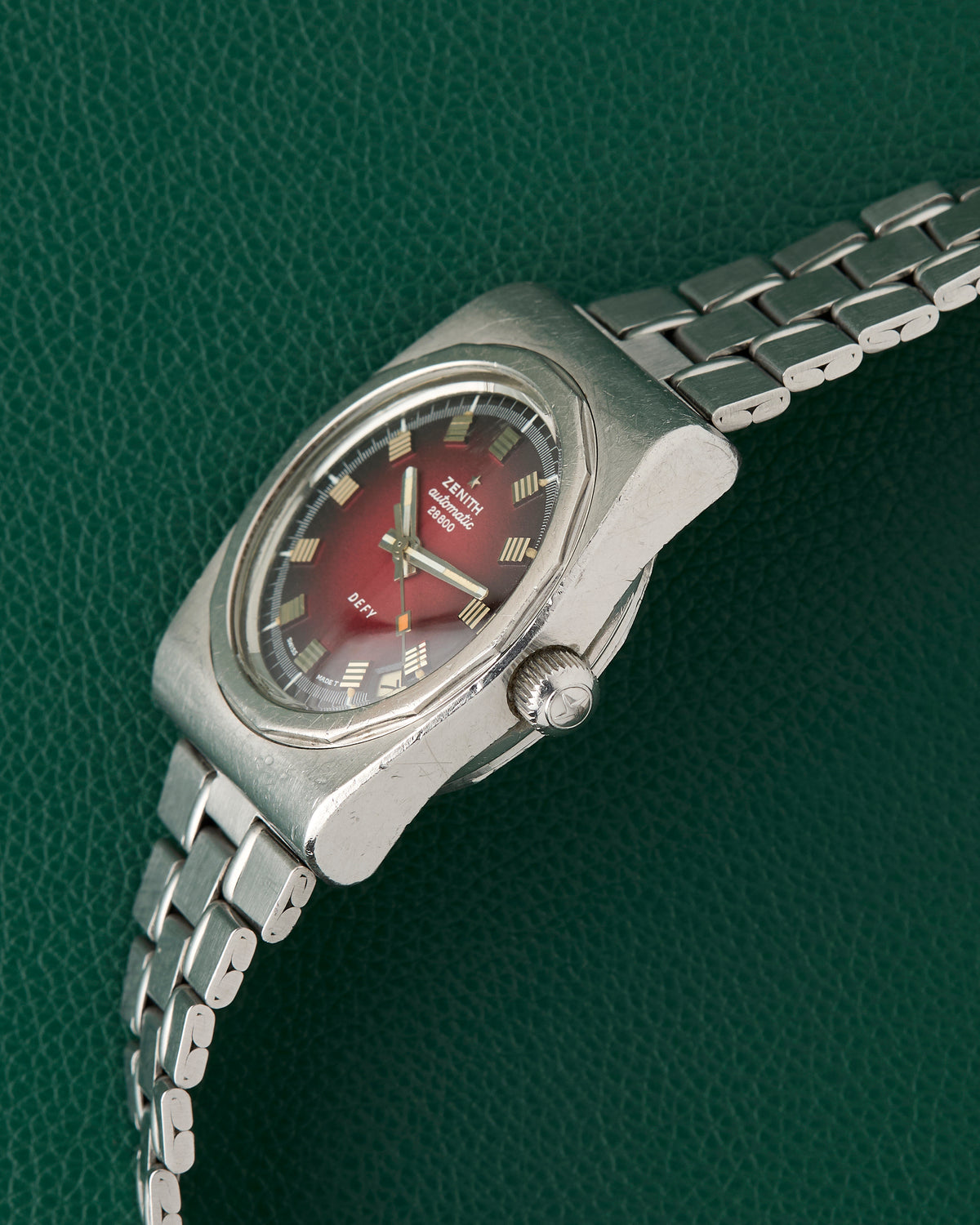 Zenith Defy Ref. A7682 Burgundy Dial