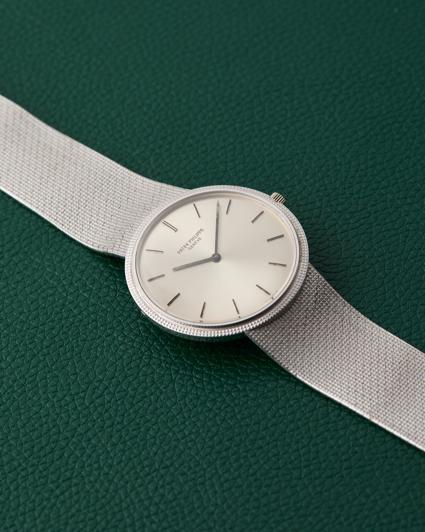 Patek Philippe Calatrava Ref. 3520/10 White Gold 18K