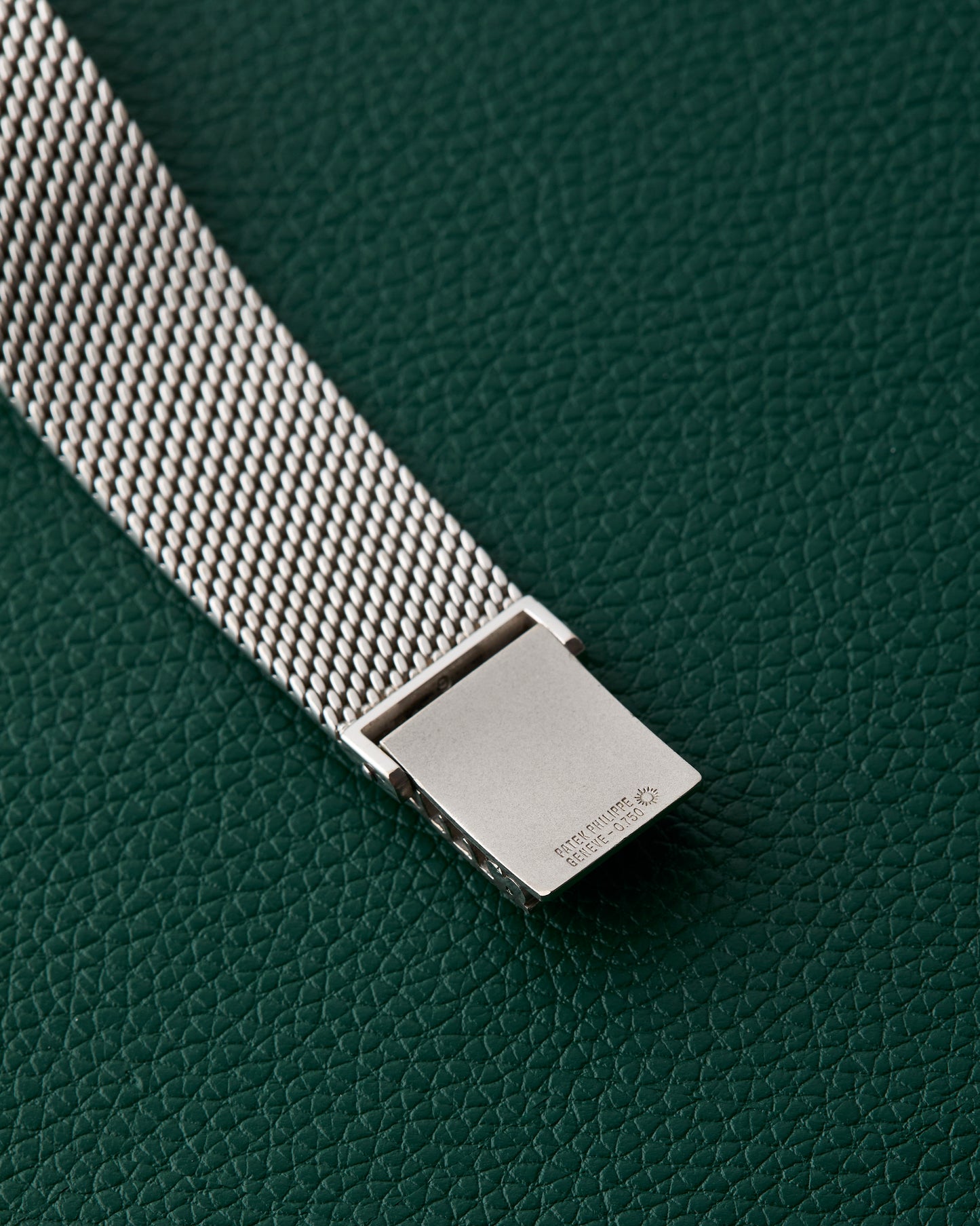 Patek Philippe Calatrava Ref. 3520/10 White Gold 18K