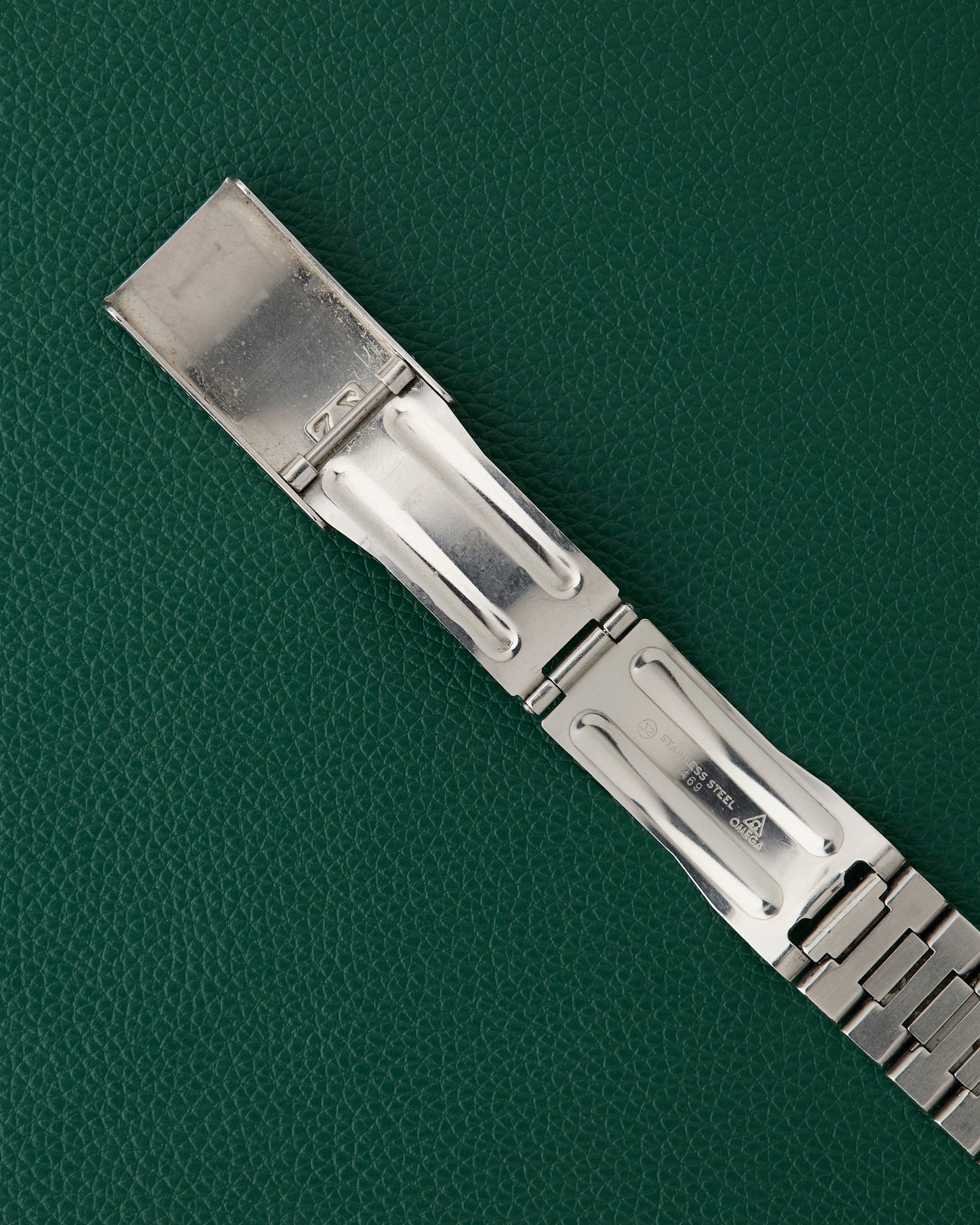 Omega Speedmaster Automatic Date Ref. 175.0043 Bracelet Neo-Vintage 1991