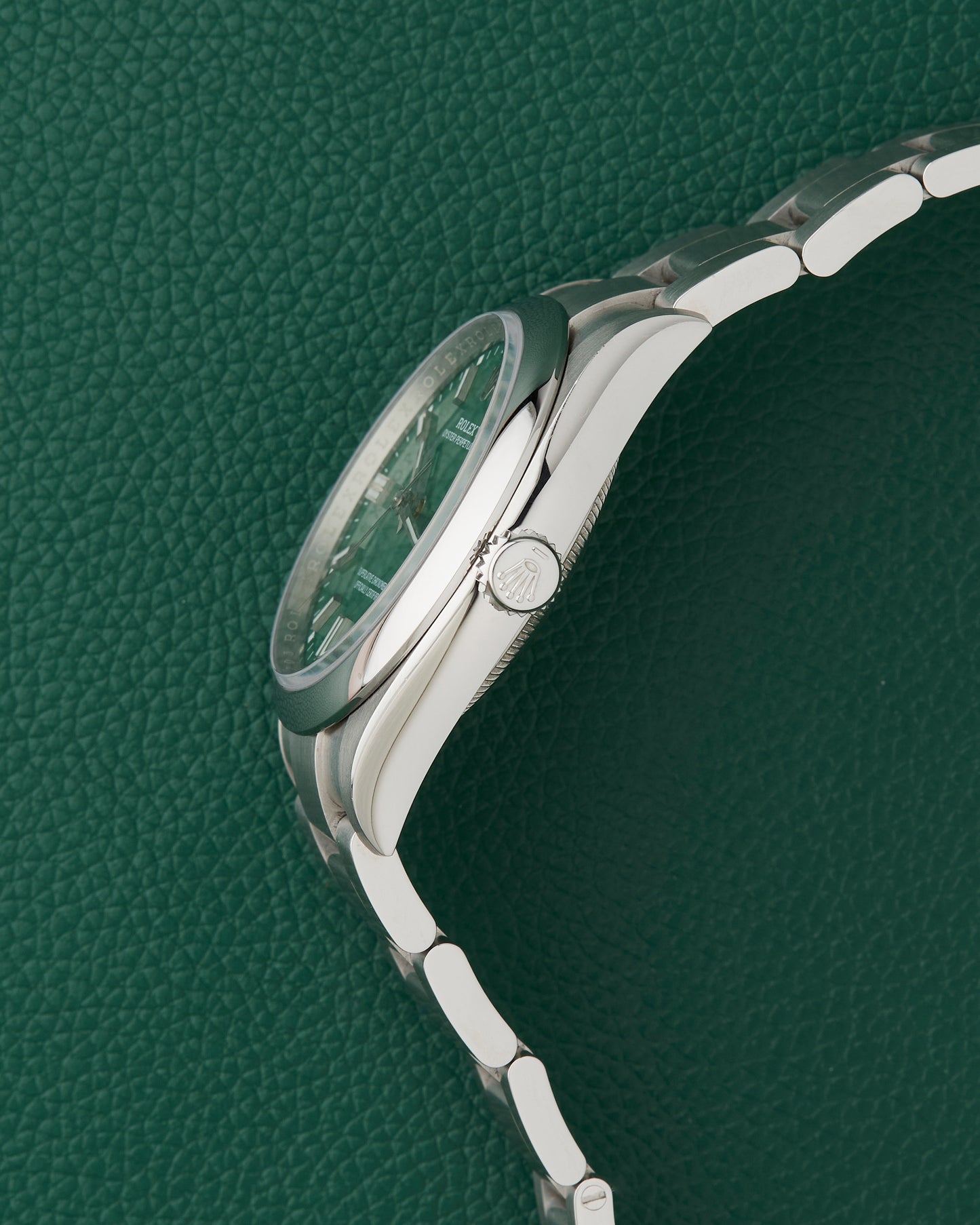 Rolex Ref. 126000 Oyster Perpetual 36 Green Dial Full Set 2020