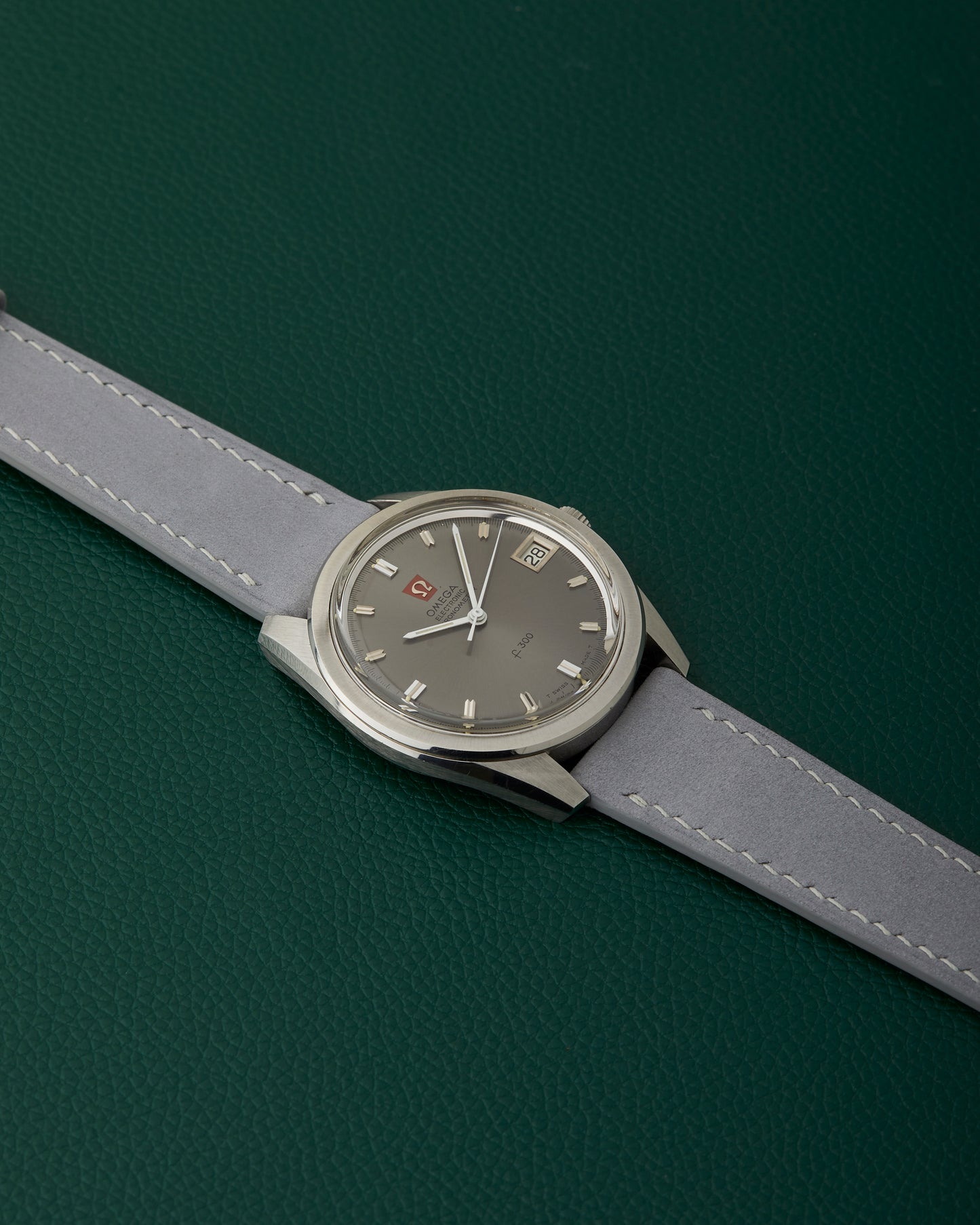 Omega f300 Ref. 198.001 Electronic Chronometer Grey Dial Vintage 1970