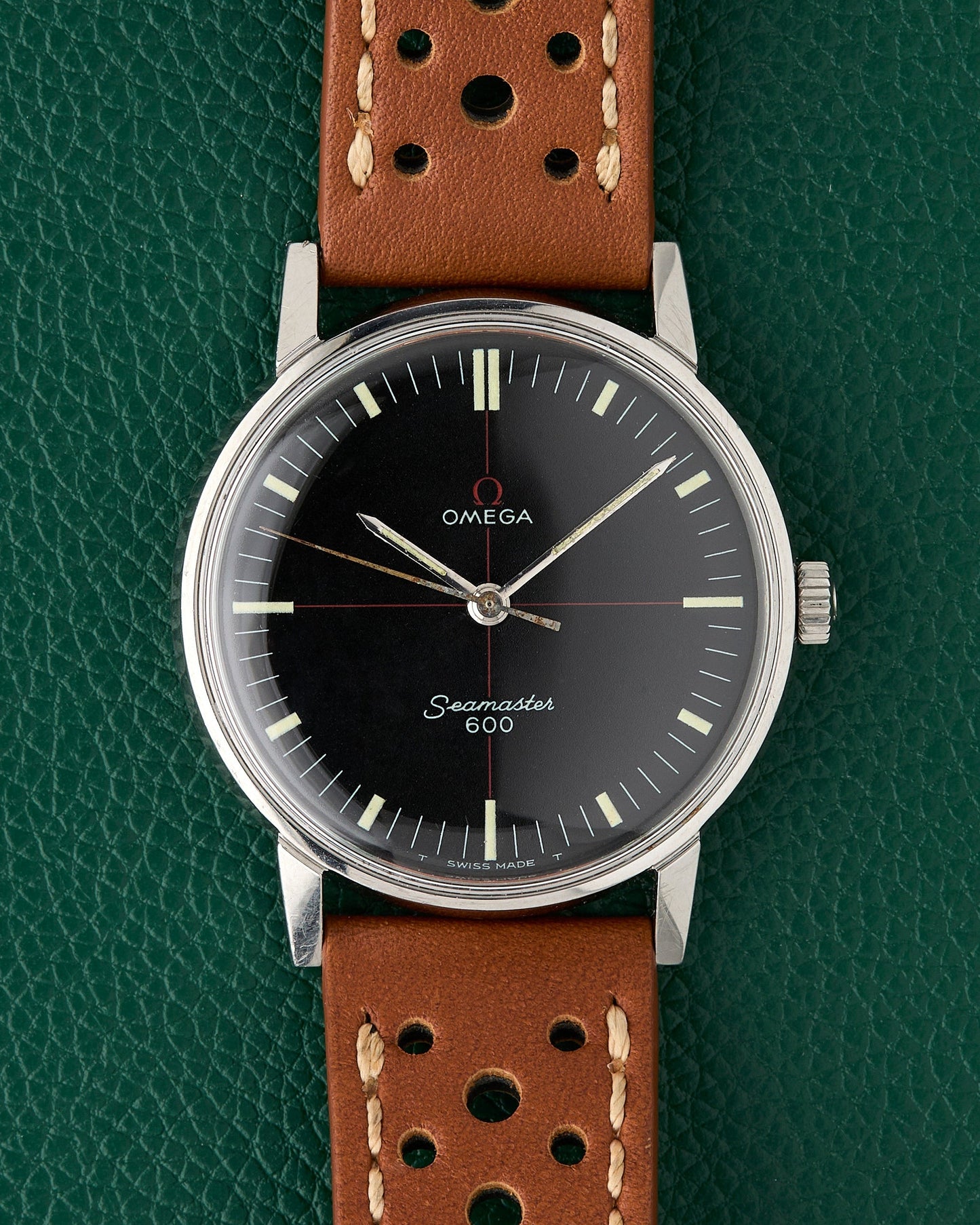 Omega Seamaster 600 Ref. 135.011 Black Dial Red Crosshair 1964
