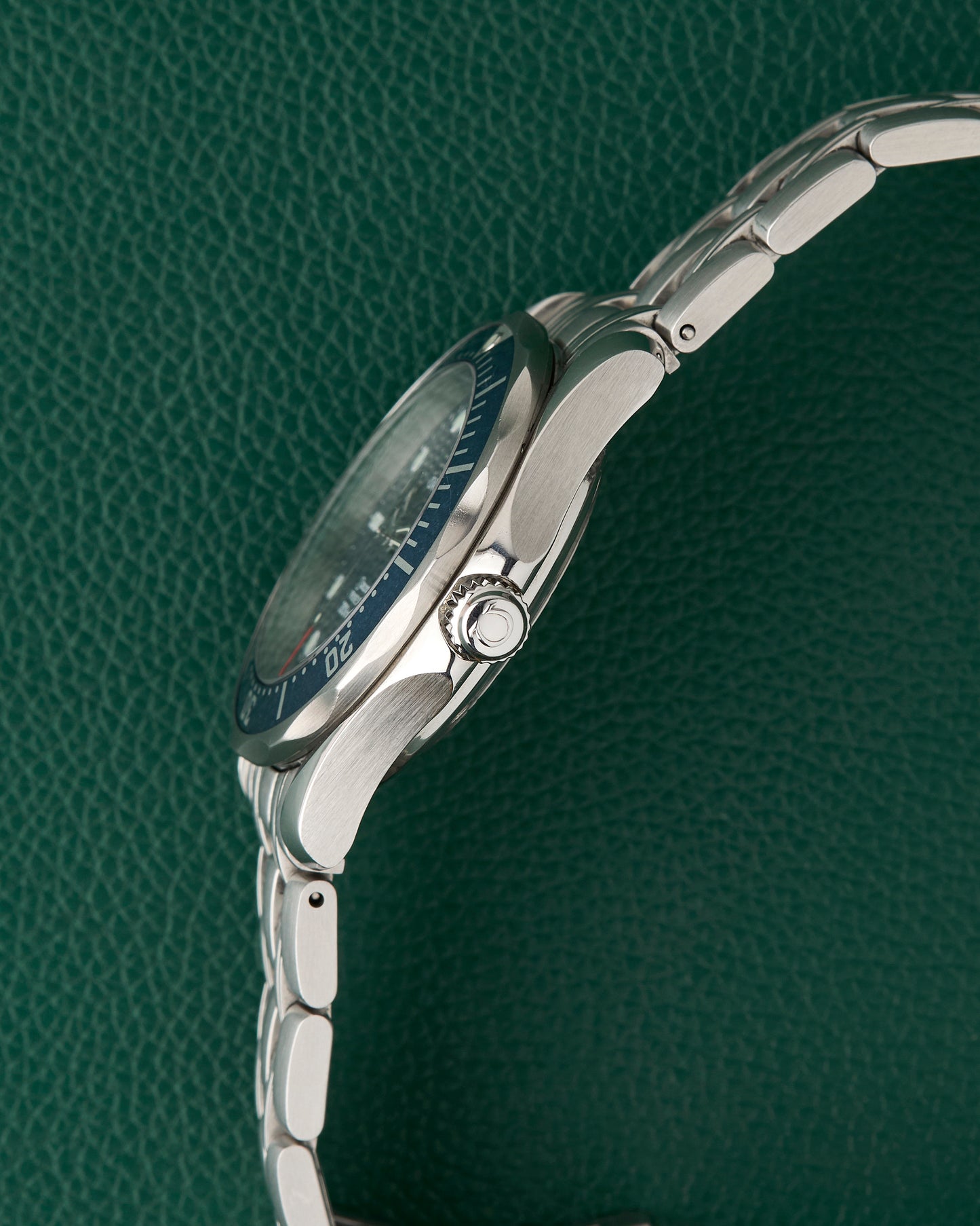 Omega Seamaster Professional Ref. 2561.80.00 Quartz 1998
