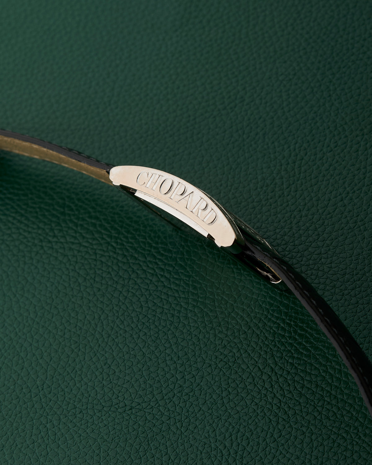 Chopard Ref. 13/6402-20 Baguette Diamonds MoP 18K White Gold