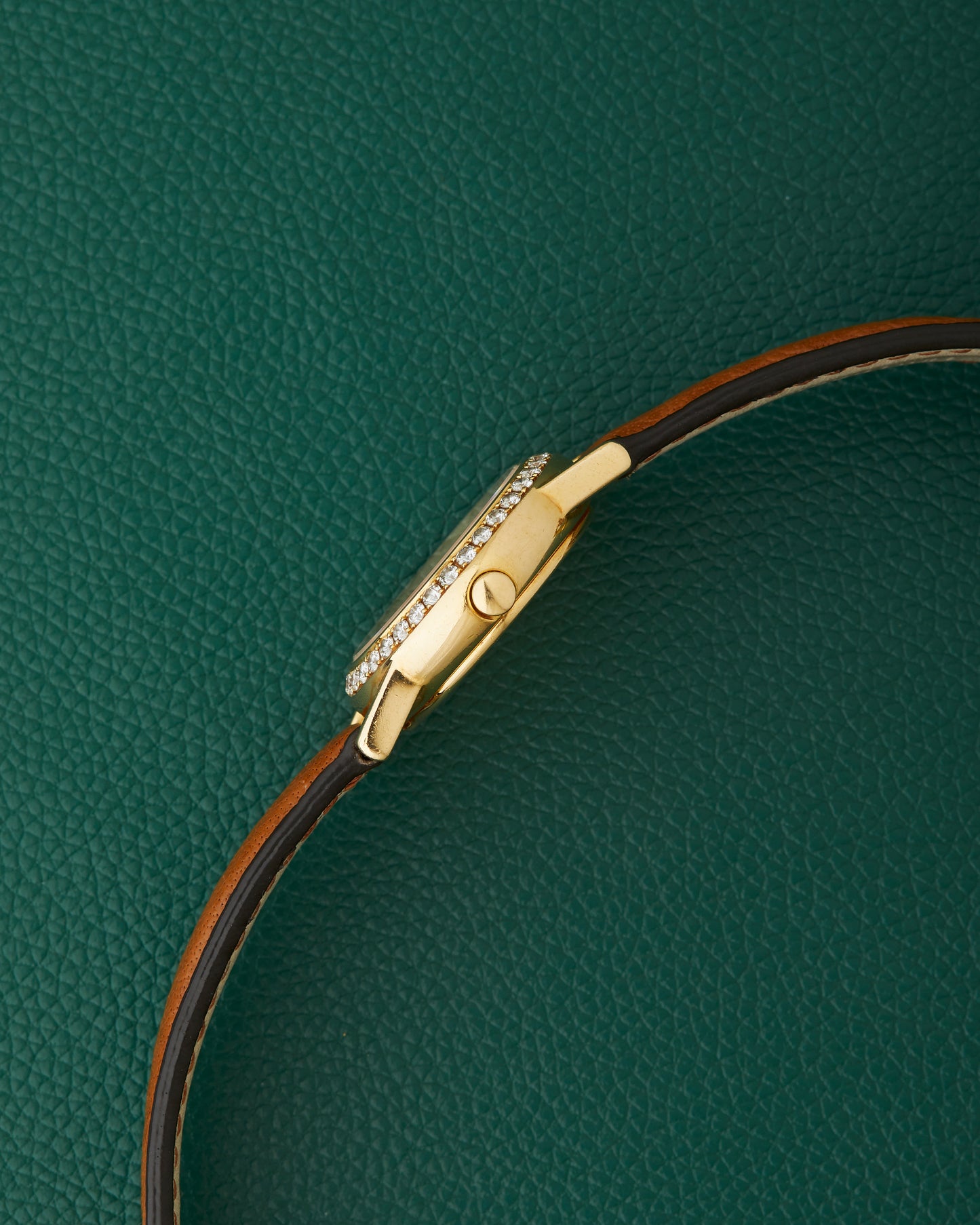 Bvlgari Bulgari Ref. AT 26 GL Diamond Bezel 18k Yellow Gold & 18k Buckle