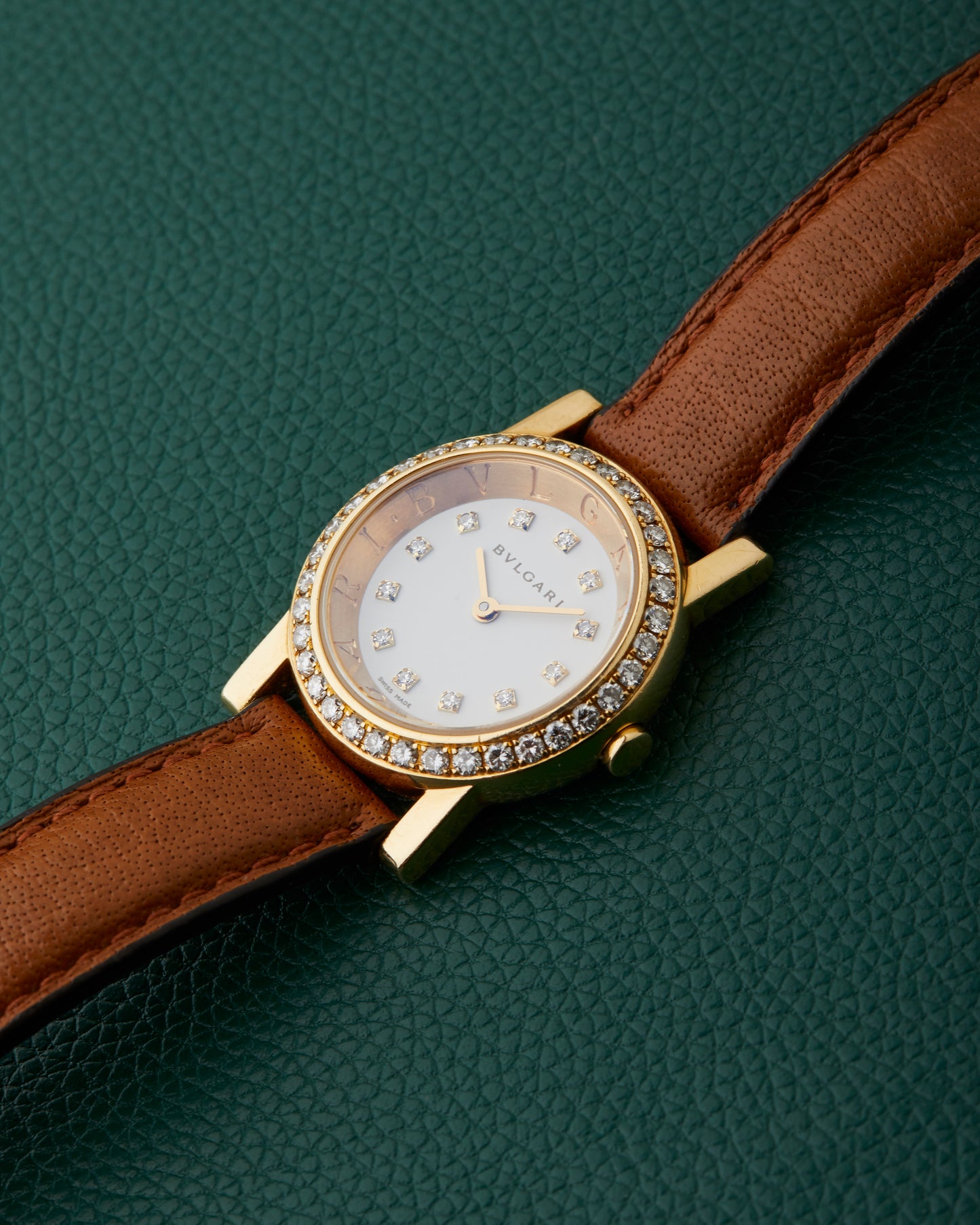 Bvlgari Bulgari Ref. AT 26 GL Diamond Bezel 18k Yellow Gold & 18k Buckle